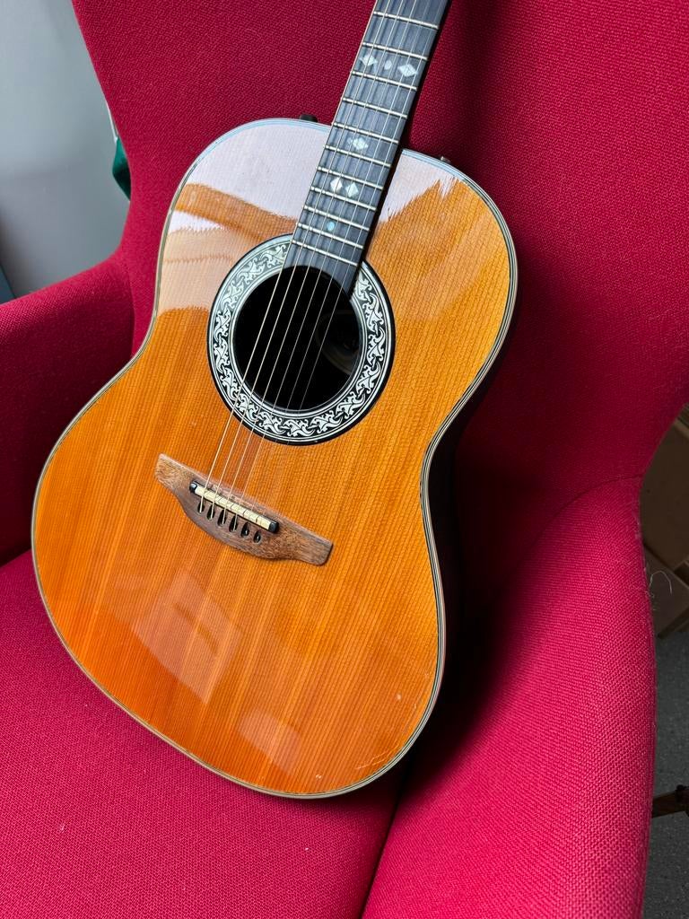 Ovation Balladeer USA 1983 met originele hardcase, Muziek en Instrumenten, Snaarinstrumenten | Gitaren | Akoestisch, Ophalen, Zo goed als nieuw