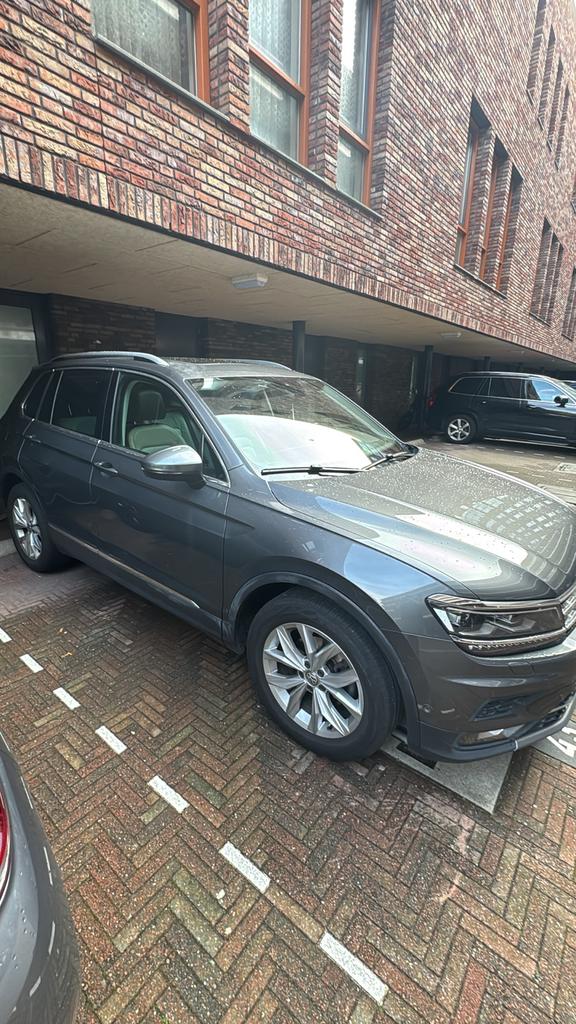 Volkswagen Tiguan 1.4 TSI 200 pk 4Motion DSG 2018 Grijs, Automaat, 4 cilinders, 2000 kg, 1395 cc