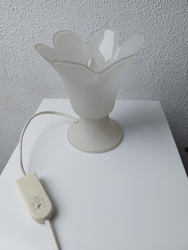 vintage lamp tulp, Huis en Inrichting, Lampen | Tafellampen, Gebruikt, Vintage, Ophalen of Verzenden, Glas
