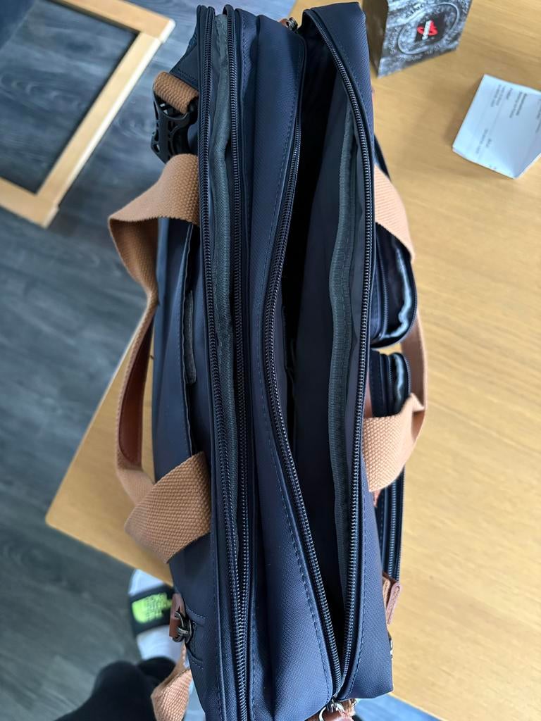 Laptop Tas 15 inch, Ophalen of Verzenden, 15 inch, Zo goed als nieuw, Rugzak