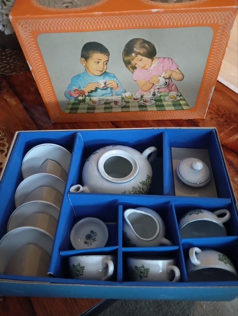 Vintage Kinderservies Douwe Egberts  in Doos, Ophalen of Verzenden, Gebruikt