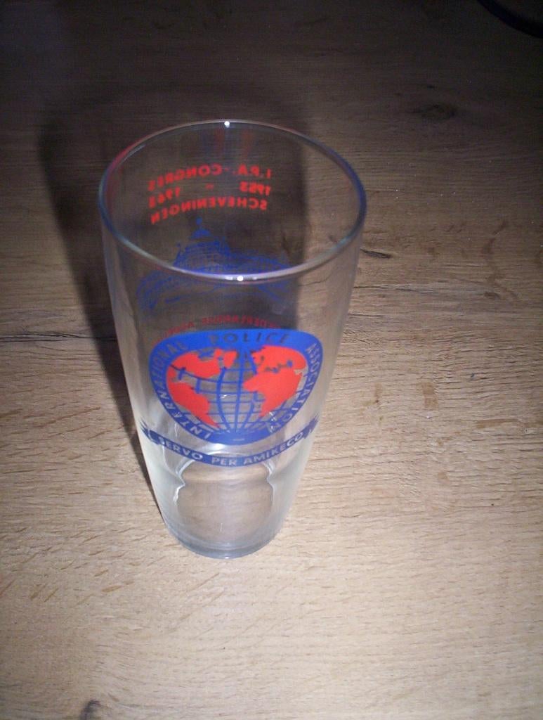 glas ipa congres 1953-1963 scheveningen (kurhaus/politie), Ophalen of Verzenden, Overige soorten, Nederland, Overige typen