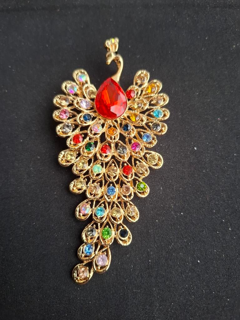 Vrolijke Pauw Broche met Bewegende Staart, Overige materialen, 4 tot 7 cm, Overige kleuren, Met edelsteen