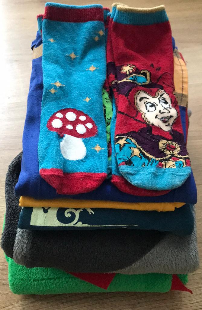 Efteling kledingpakket maat 104-110-116-122, Verzenden, Zo goed als nieuw, Jongen of Meisje, Nacht- of Onderkleding