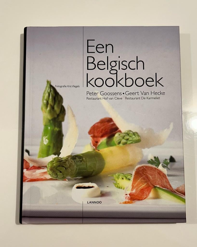 Een Belgisch kookboek (Peter Goossens / Geert Van Hecke), Boeken, Kookboeken, Ophalen of Verzenden, Zo goed als nieuw