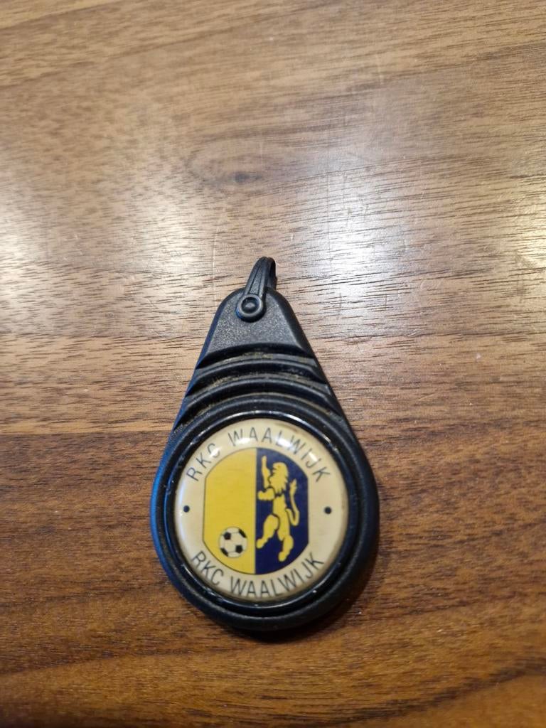 574 RKC Waalwijk Sleutelhanger, Ophalen of Verzenden, Gebruikt, Roda JC, Overige typen
