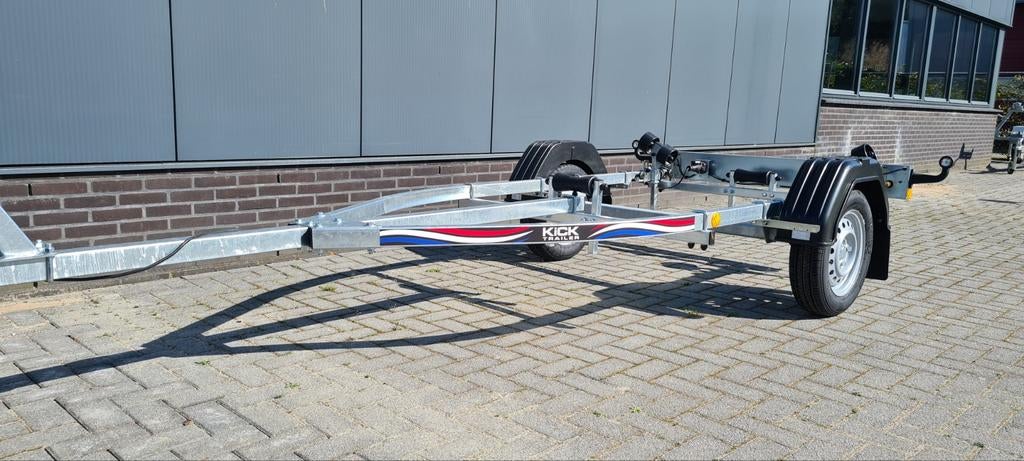 NIEUWE Boottrailer KiCK TRAILER KT500 UIT VOORRAAD, Minder dan 1500 kg, Sloepentrailer, Nieuw, Minder dan 6 meter