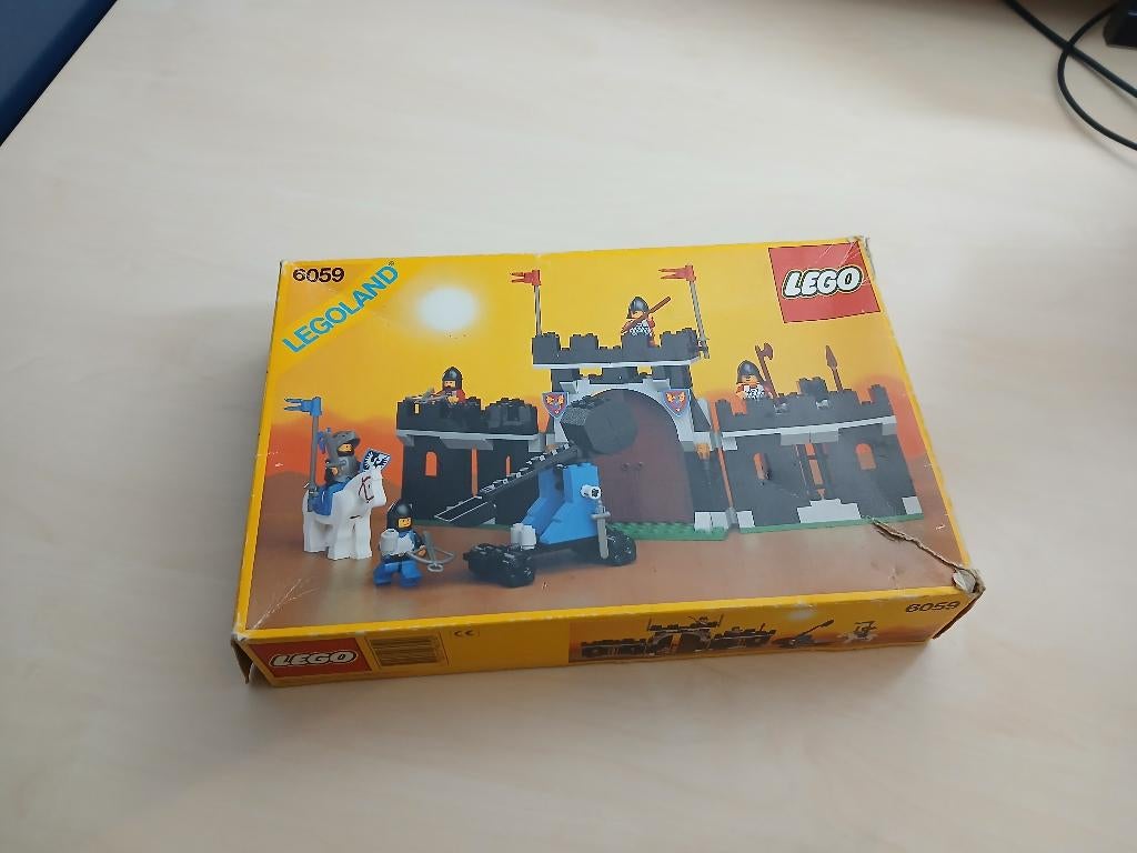 Lego Castle 6059 - Knight's Stronghold inc doos, Kinderen en Baby's, Speelgoed | Duplo en Lego, Ophalen of Verzenden, Zo goed als nieuw
