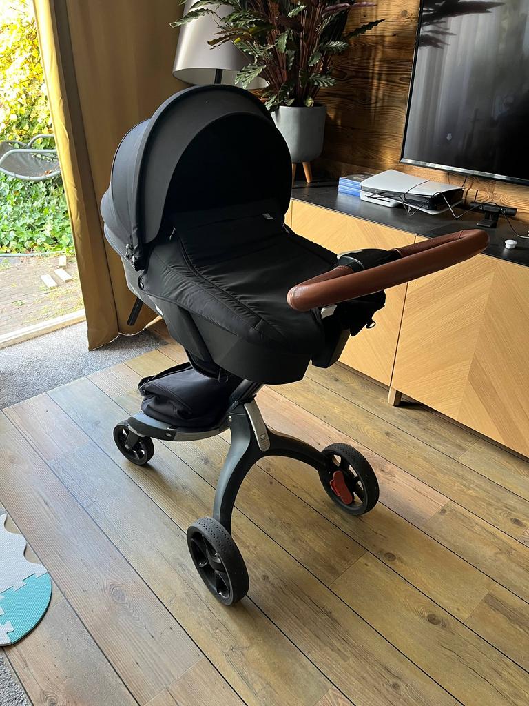 Kinderwagen Stokke Xplory met accessoires 300€, Kinderen en Baby's, Kinderwagens en Combinaties, Zo goed als nieuw, Met autostoeltje