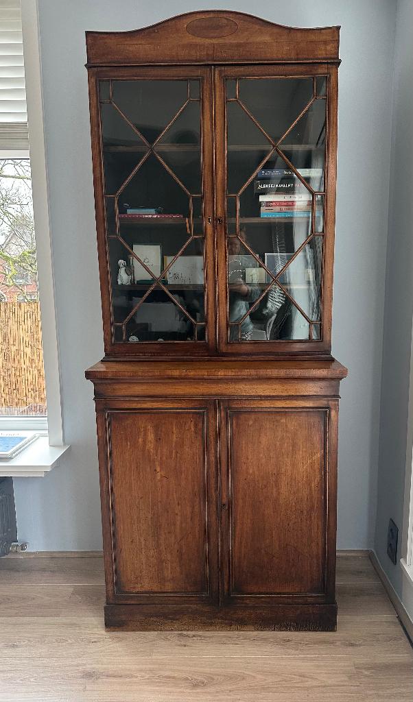 Engelse antieke kast, Antiek en Kunst, Antiek | Meubels | Kasten, Ophalen