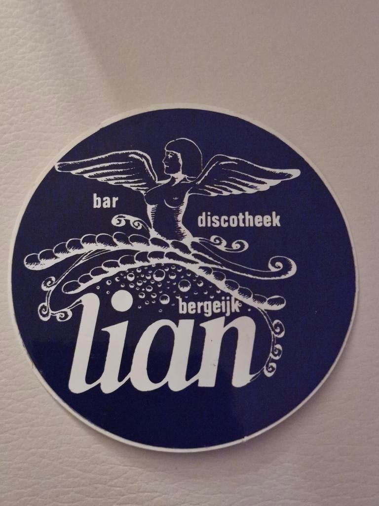 5116 Lian Bergeijk Bar Discotheek Sticker, Verzamelen, Ophalen of Verzenden, Gebruikt