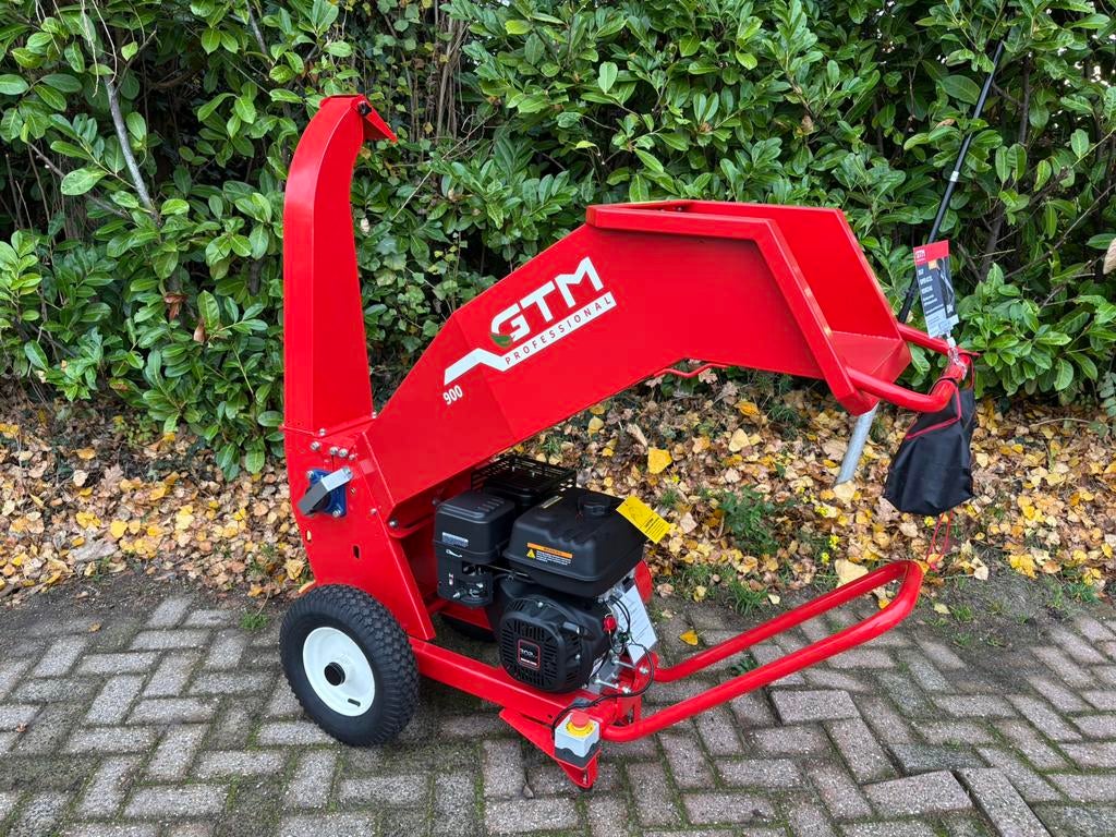Nieuwe GTM GTS 900 versnipperaar hakselaar showroommodel, Ophalen, Nieuw, Benzine
