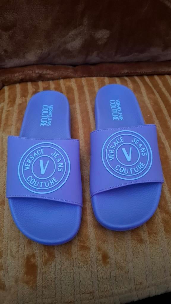 Versace Jeans Couture Slippers - Nieuwstaat, Slippers, Overige kleuren, Nieuw, Ophalen of Verzenden