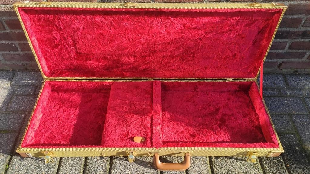 Tweed Gitaarkoffer - zo goed als nieuw!, Muziek en Instrumenten, Behuizingen en Koffers, Ophalen, Zo goed als nieuw, Akoestische gitaar