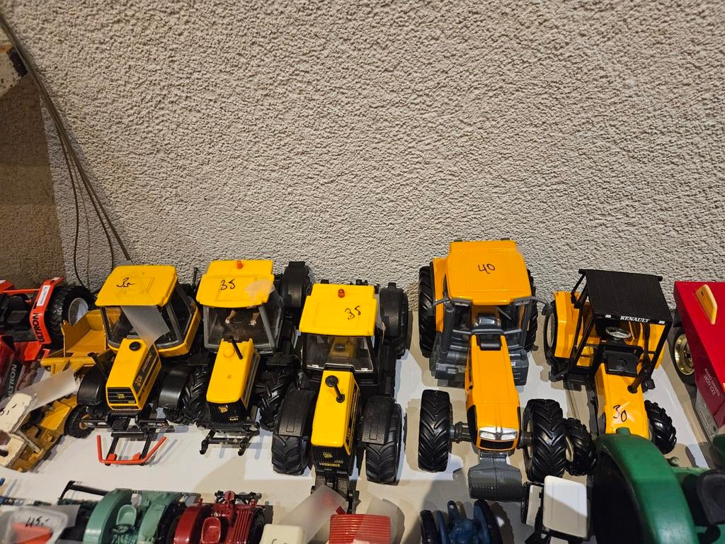 15 euro per stuk! Laatste modellen. Auto's, tanks en trucks, Hobby en Vrije tijd, Modelbouw | Auto's en Voertuigen, Overige merken