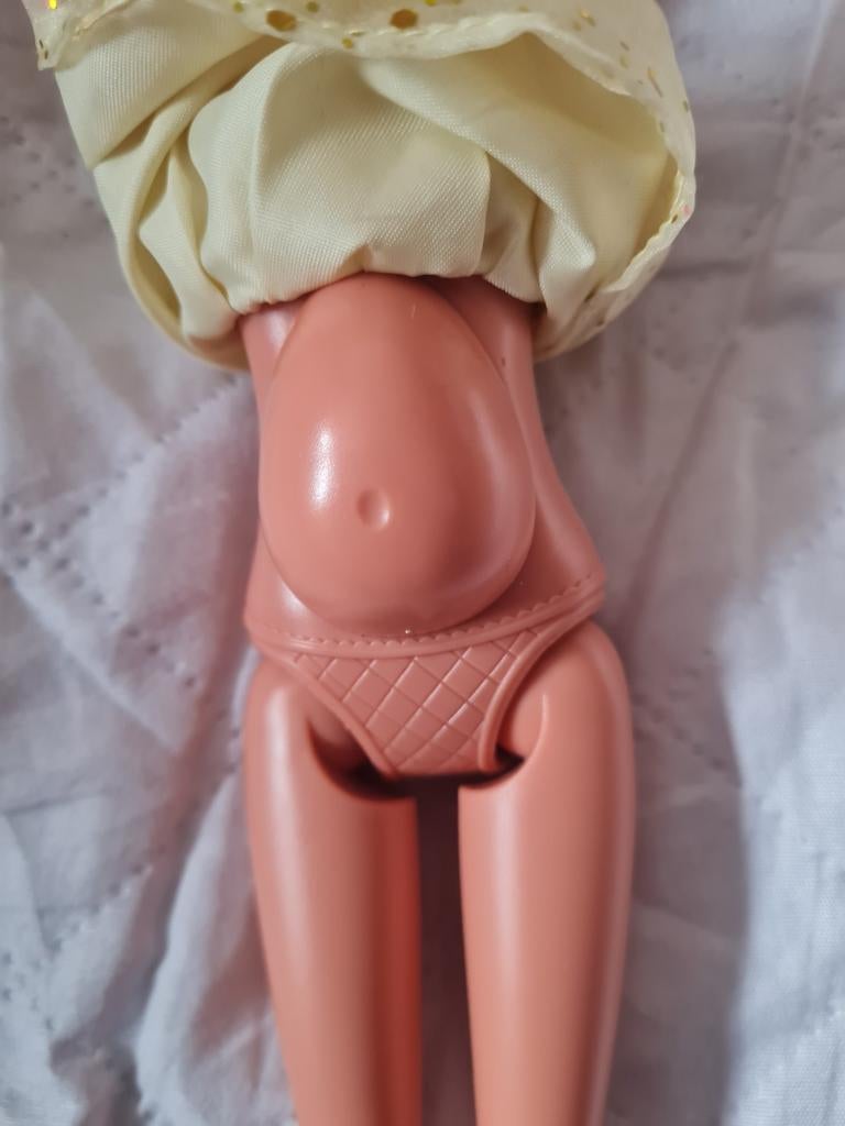 Mooie ZGAN Zwangere Barbie Pop van Simba, Ophalen of Verzenden, Zo goed als nieuw, Barbie