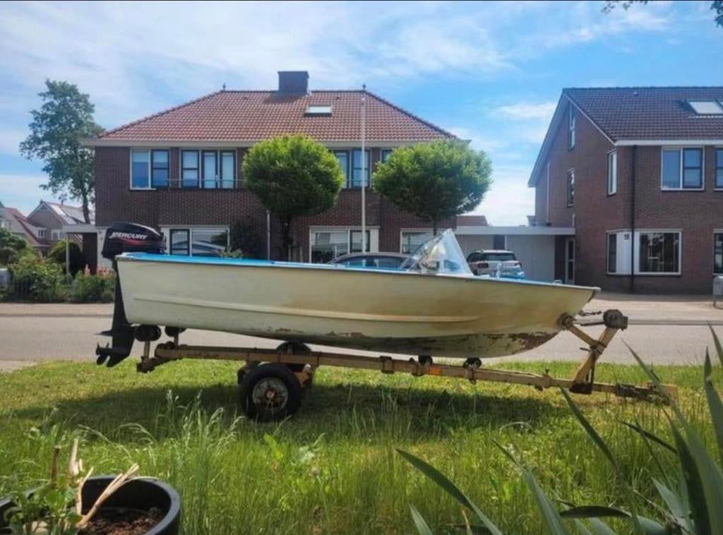 Kleine speedboot met Mercury motor, Ophalen, Gebruikt, Snelvarend, Tot 6 meter