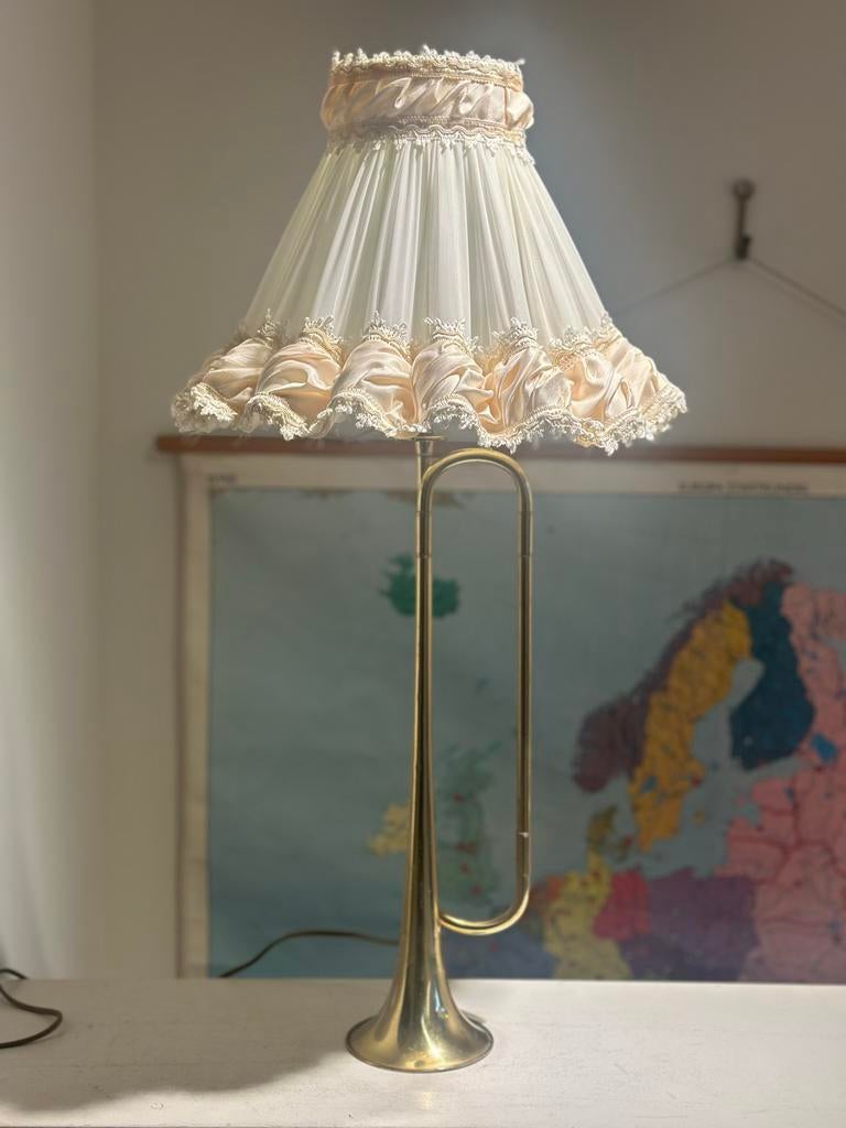 Unieke Trompetlamp met Ouderwetse Lampenkap, Ophalen of Verzenden