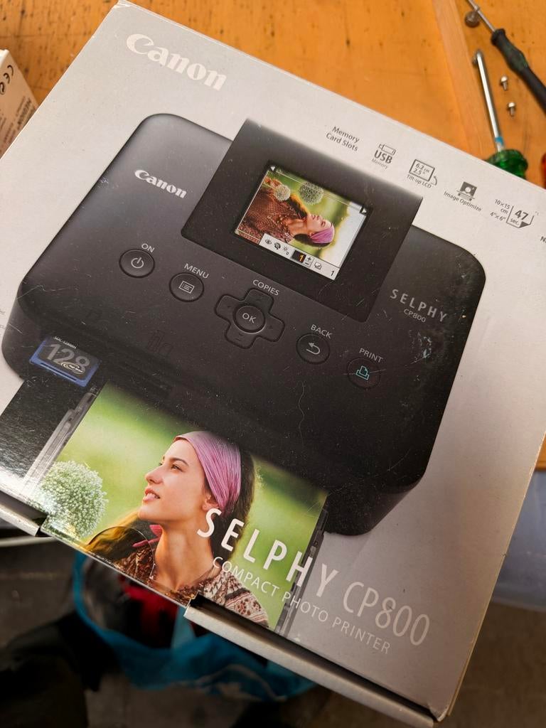 NIEUW Canon Selphy CP800 fotoprinter + extra papier en inkt, Gebruikt, Fotoprinter, PictBridge, Kleur printen