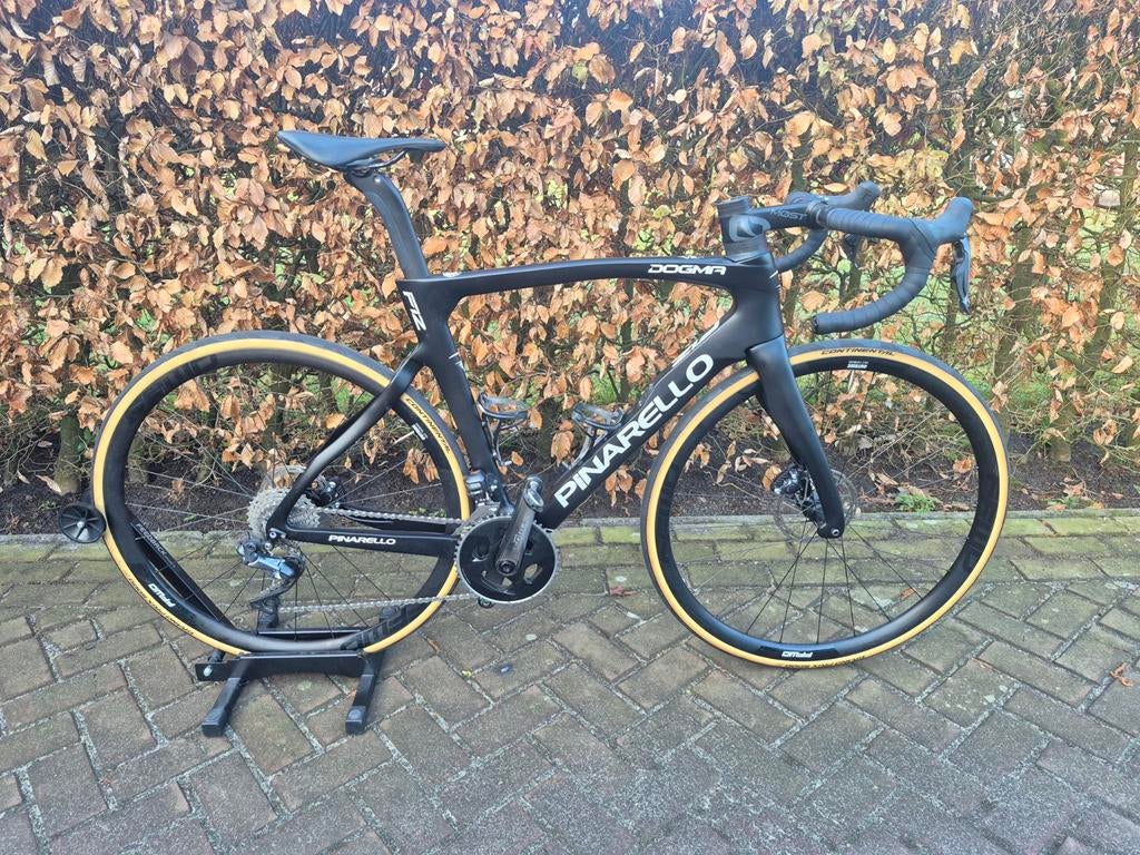 Pinarello Dogma F12 met Shimano Ultegra Di2, 28 inch, Gebruikt, Carbon, Meer dan 20 versnellingen