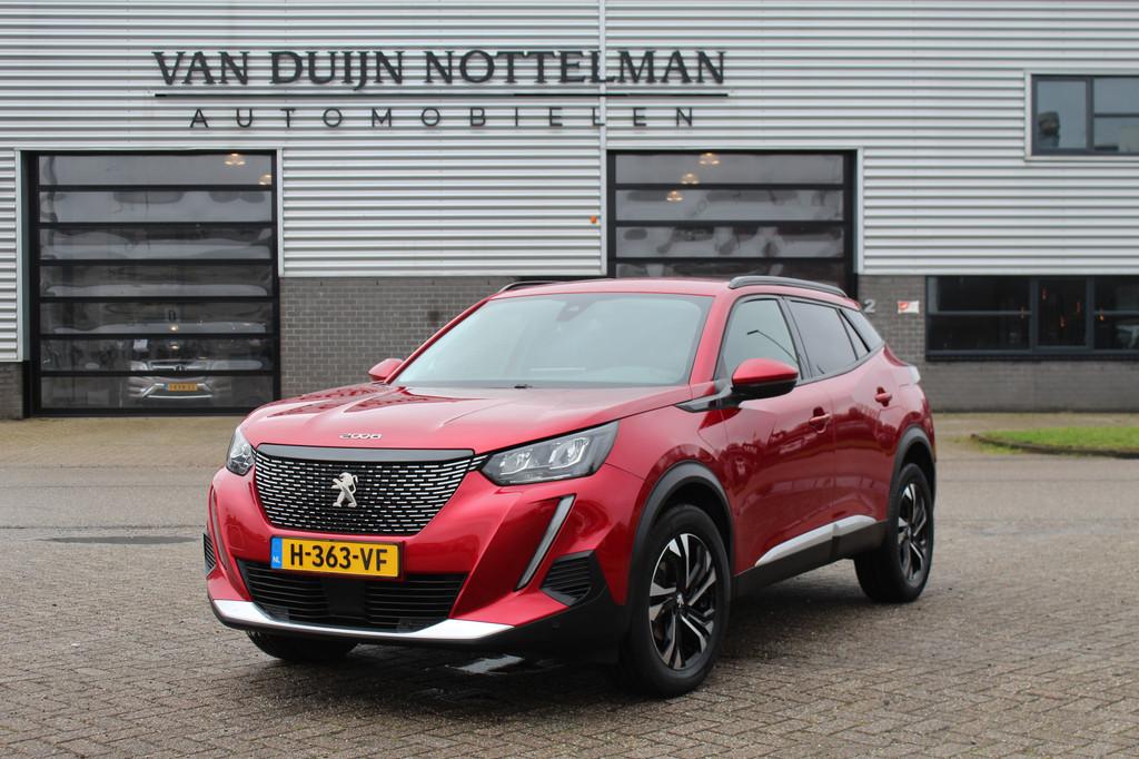 Peugeot 2008 1.2 PureTech Allure / Carplay / Keyless / N.A.P, Voorwielaandrijving, Gebruikt, 1199 cc, Met garantie (alle)