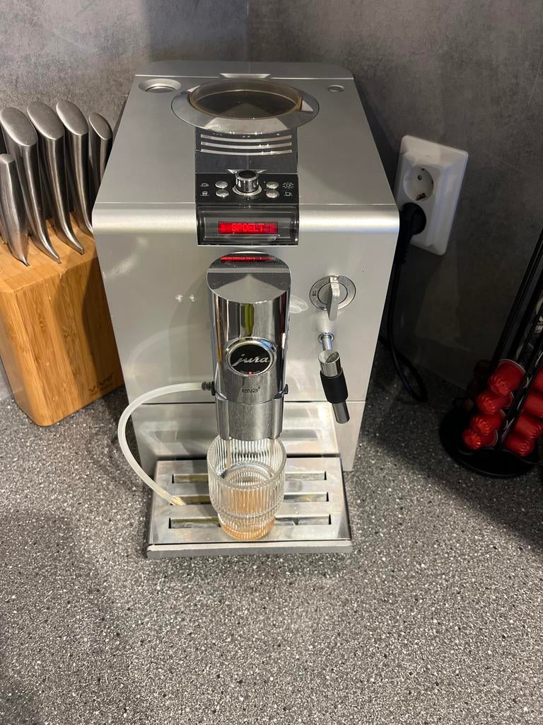 Jura ENA 9, Witgoed en Apparatuur, Koffiezetapparaten, Stoompijpje, Gebruikt, Koffiemachine, 1 kopje