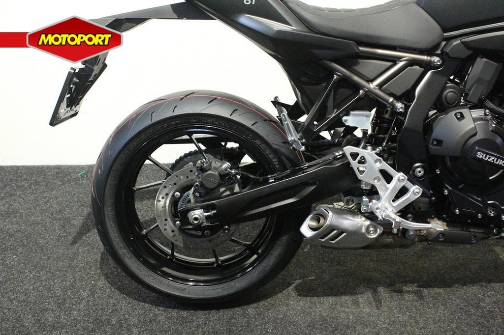 Suzuki GSX GSX-8T - foto 3