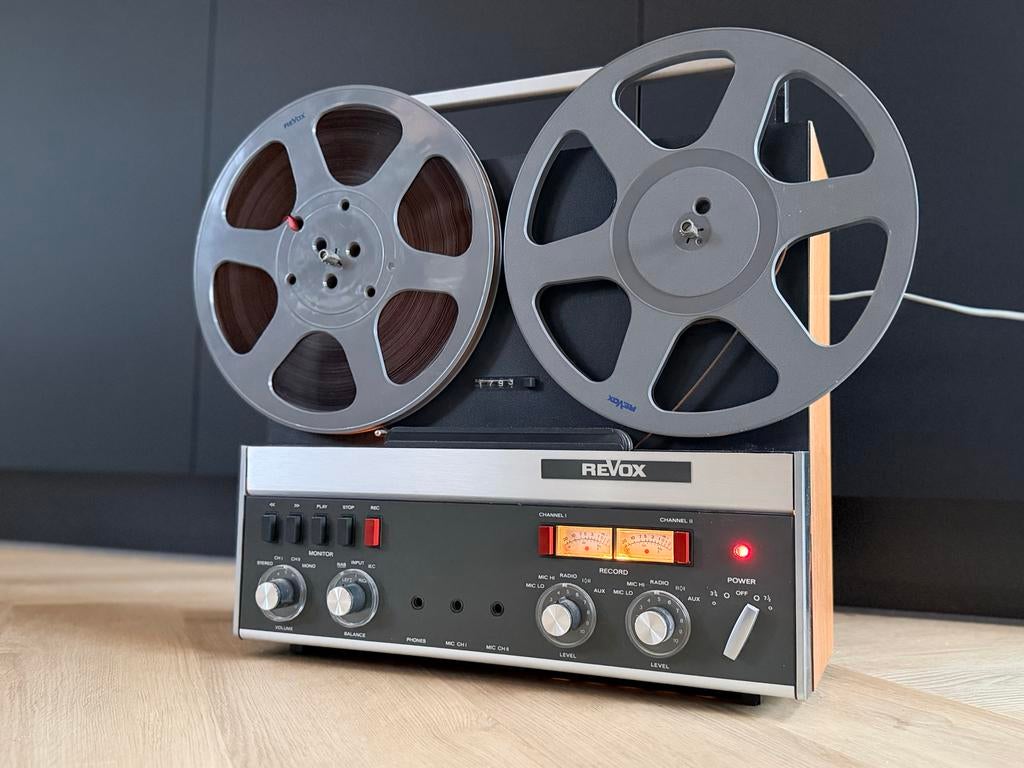 Revox A-77 2 spoor bandrecorder, Ophalen of Verzenden, Bandrecorder, Met banden