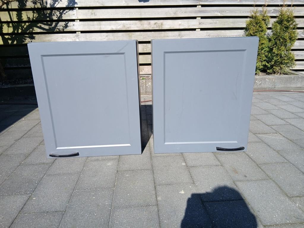 2 grijze keukenkastjes met handgrepen, Huis en Inrichting, Keuken | Keukenelementen, Gebruikt, Minder dan 100 cm, Grijs, 25 tot 50 cm