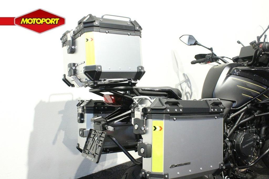 QJMOTOR SRT 900 SX TOURING - foto 2