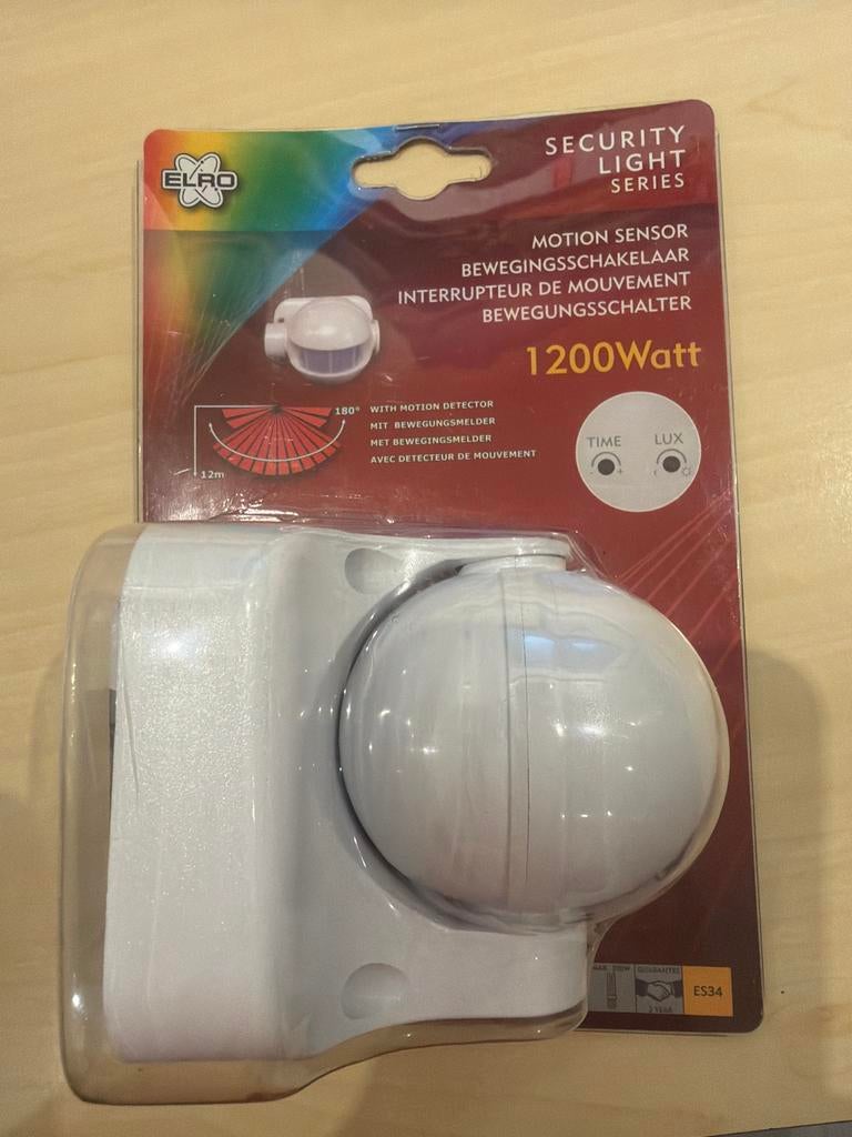 Elro Automatische Bewegingsschakelaar 1200W, Ophalen of Verzenden, Nieuw, Detector, Sensor of Melder, Beweging