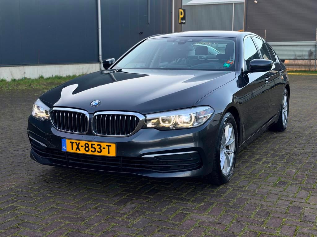 BMW 5-serie 520d High Executive Xenon, Auto's, Automaat, Achterwielaandrijving, Leder, Diesel