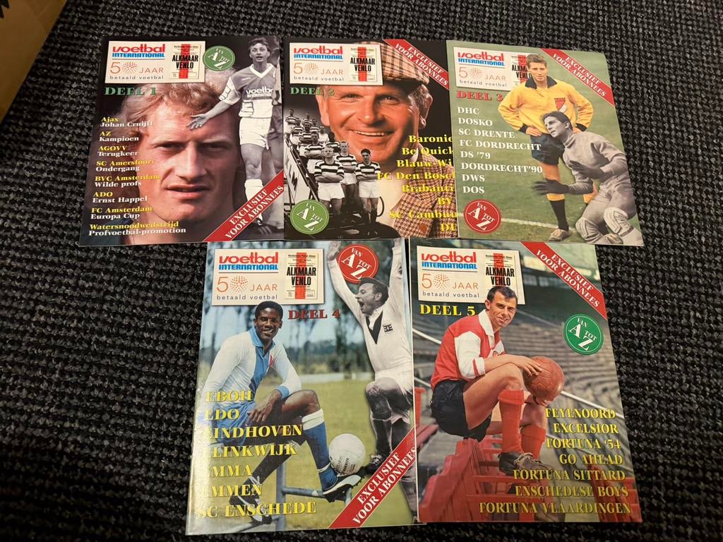 Voetbal internationaal 50 jaar, Ophalen of Verzenden, Zo goed als nieuw, Sport en Vrije tijd