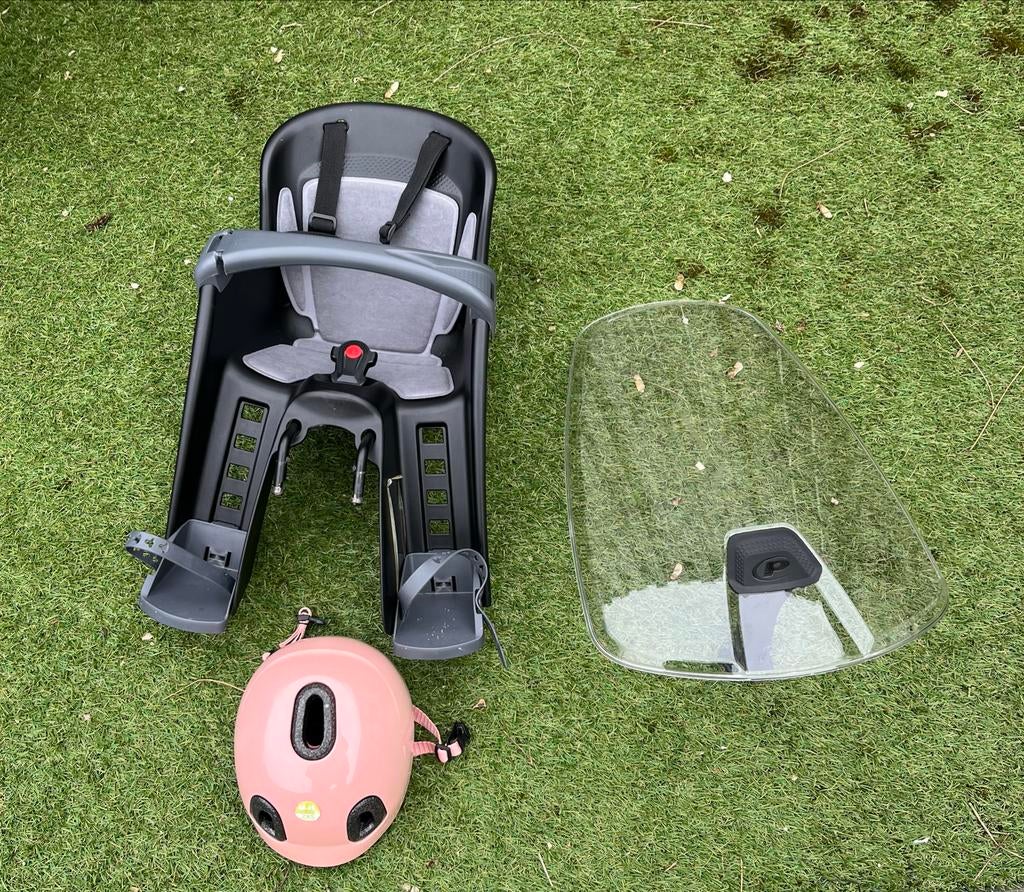 Fietsstoeltje met windscherm en helm, Fietsen en Brommers, Fietsaccessoires | Fietsstoeltjes, Ophalen of Verzenden, Nieuw, Voorzitje