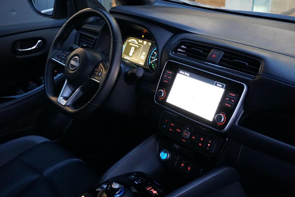 Nissan LEAF Tekna 39 kWh 98% SOH + PRO PILOT / BOSE AUDIO /, Gebruikt, 150 pk, Origineel Nederlands, 39 kWh