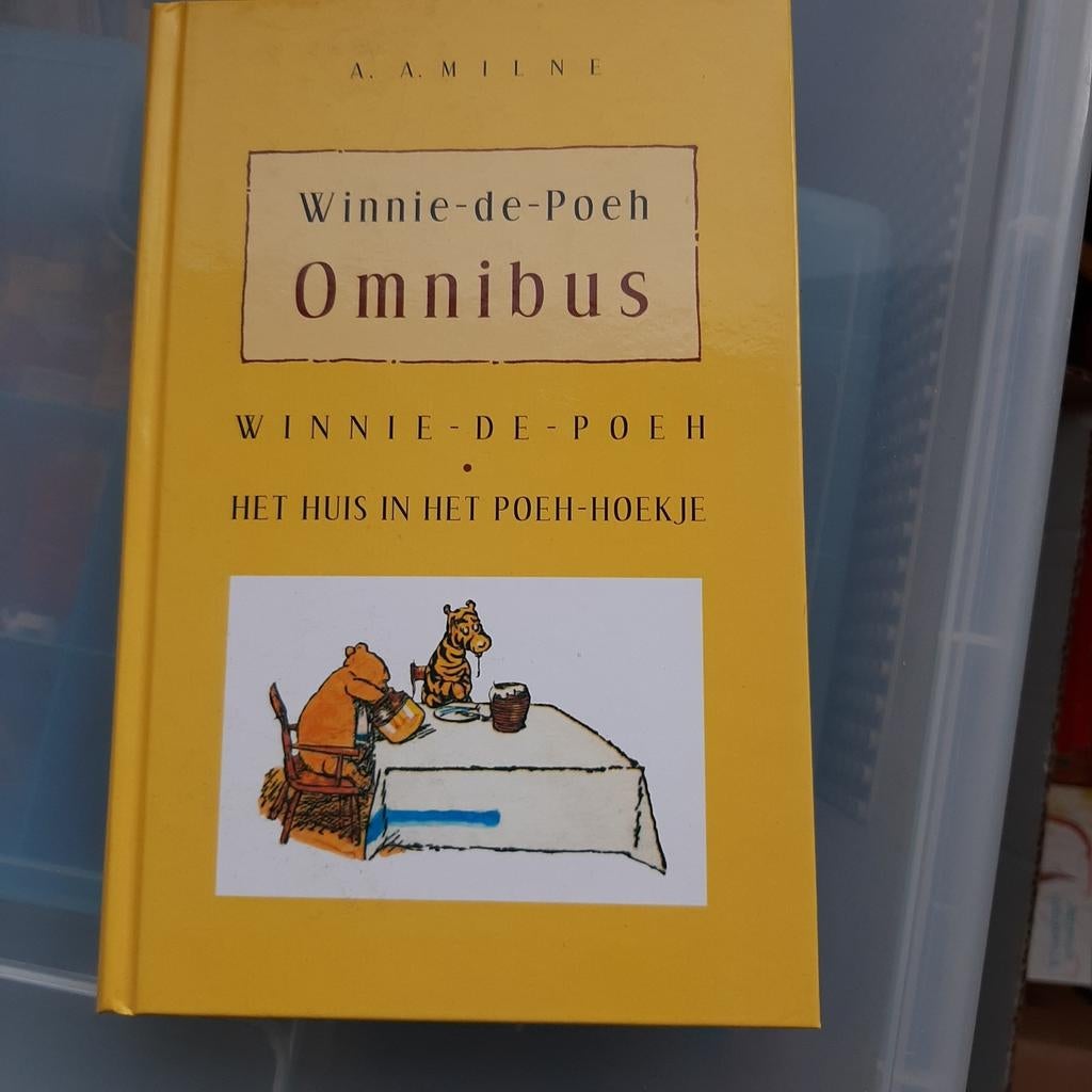 Boek Winmie de Poeh. Omnibus, AA Milne, Boeken, Ophalen of Verzenden