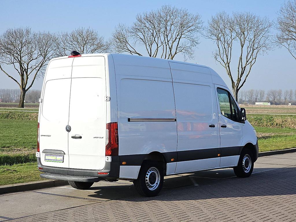 MERCEDES-BENZ SPRINTER 315 l2h2 mbux led rwd!, Auto's, Gebruikt, Euro 6, 150 pk, Mercedes-Benz