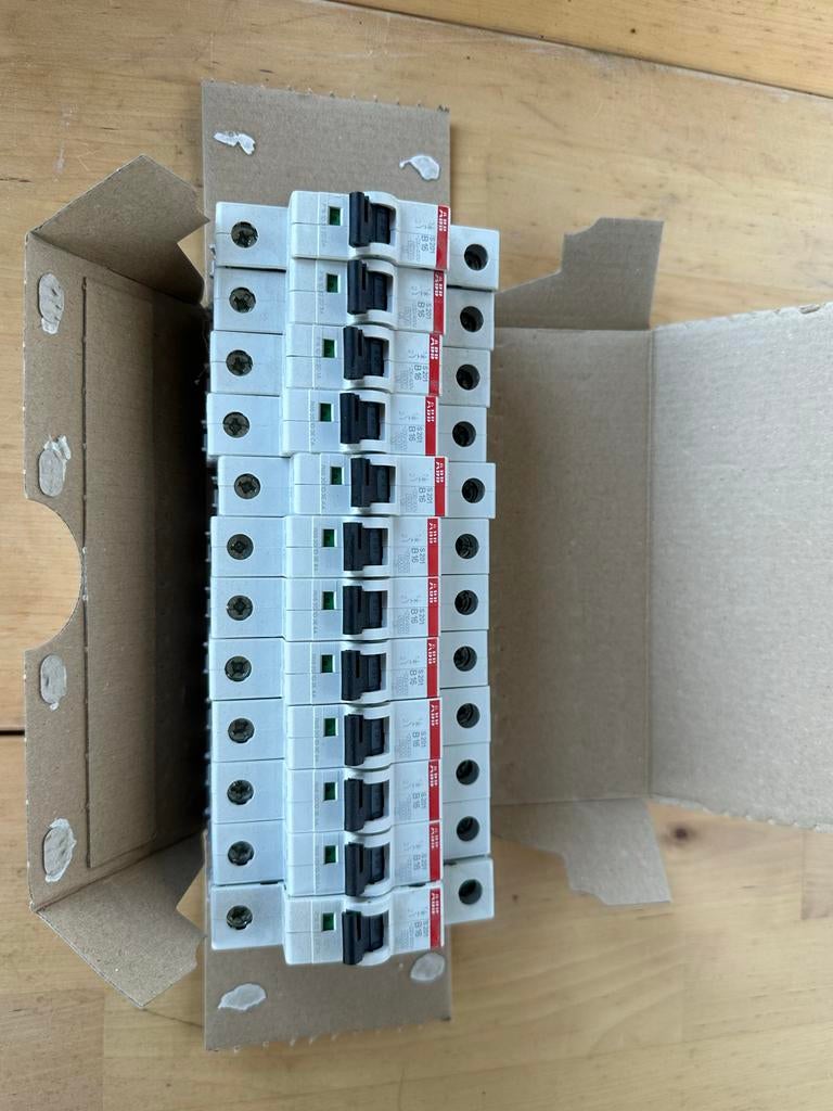 Nieuwe ABB S201 B16 automaten voor meterkast (10 stuks), Ophalen of Verzenden, Nieuw, Schakelaar