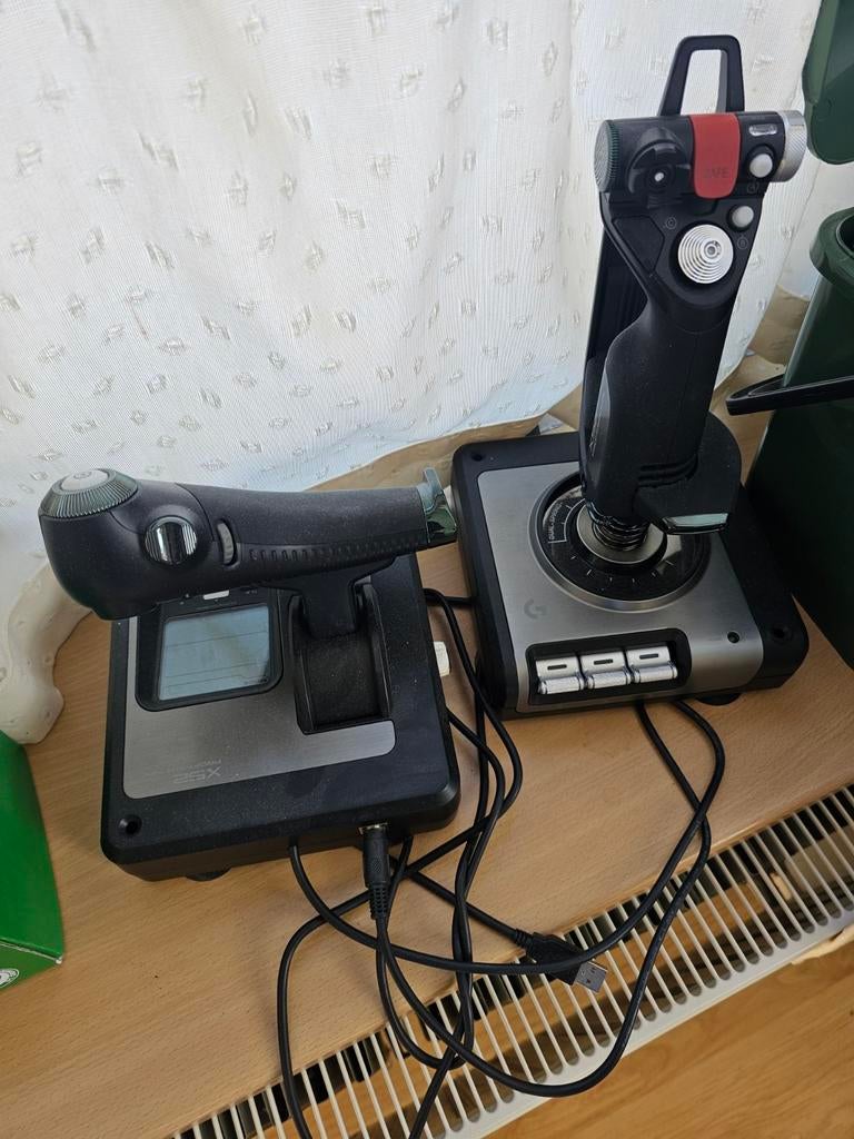 Logitech G X52 Flight en Space Simulator, Spelcomputers en Games, Ophalen, 1 speler, Nieuw, Vanaf 3 jaar