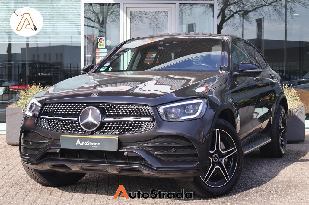 Mercedes GLC Coupé 300e AMG-Line 320pk 4MATIC | 360 Camera, Auto's, 1940 kg, Gebruikt, 4 cilinders, Bedrijf