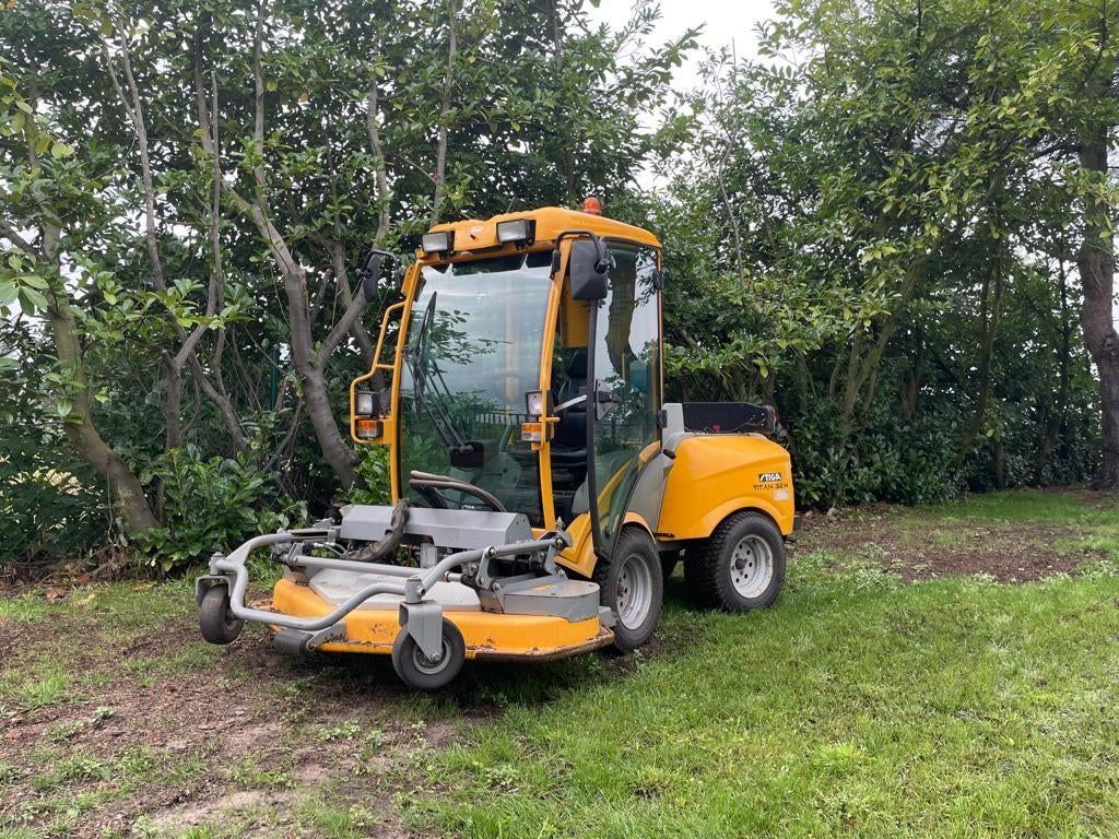 STIGA Titan 32H Gazonmaaier Frontmaaier AIRCO Diesel maaier, Tuin en Terras, Zitmaaiers, Gebruikt, Ophalen of Verzenden, 120 cm of meer