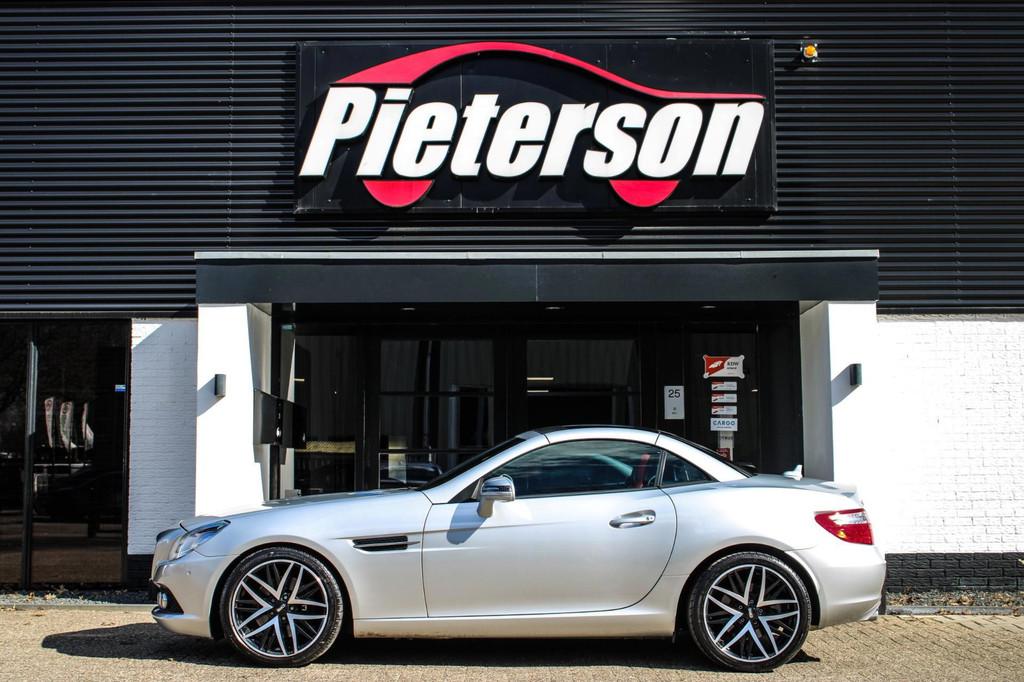 Mercedes-Benz SLK-klasse 250 AMG H&K STOEL- EN NEKVERWARMING, Auto's, Automaat, Euro 5, Gebruikt, 4 cilinders