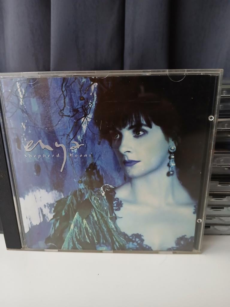 Enya-Shepherd moon 1992, Ophalen of Verzenden, Gebruikt