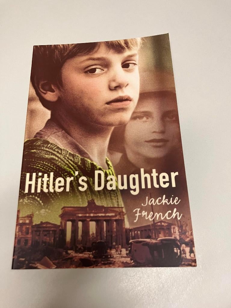 Hitlers Daughter, Ophalen of Verzenden, Tweede Wereldoorlog, Gelezen, Algemeen