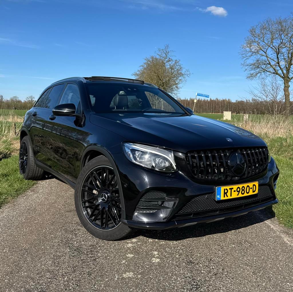 Mercedes-Benz GLC 250 AMG- line 4MATIC Memory, Auto's, Mercedes-Benz, Automaat, 4 cilinders, Zwart, 14 km/l