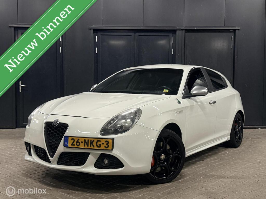 Alfa Romeo Giulietta 1.7 TBi QV stage 2+ beurt+apk|NAP, Auto's, Alfa Romeo, Bedrijf, Te koop, Giulietta, ABS, Airbags, Airconditioning