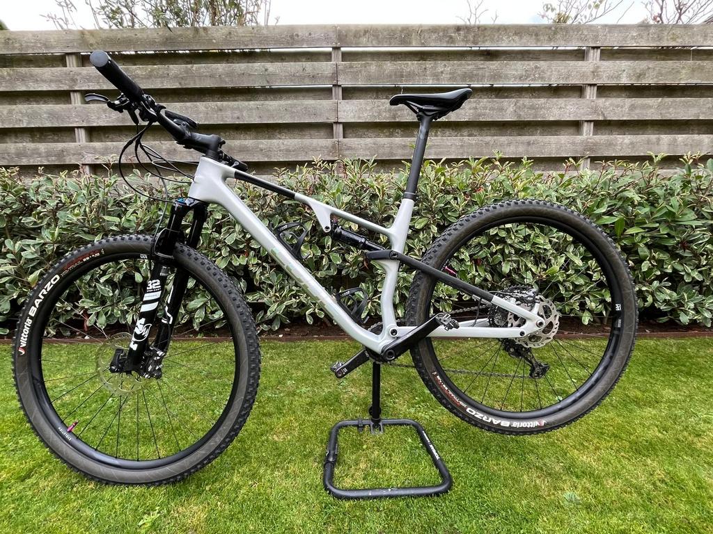 CUBE AMS ZERO99 C:68X RACE 29 SILVER/BLACK Mountainbike, Zo goed als nieuw, Ophalen, Overige merken, Heren