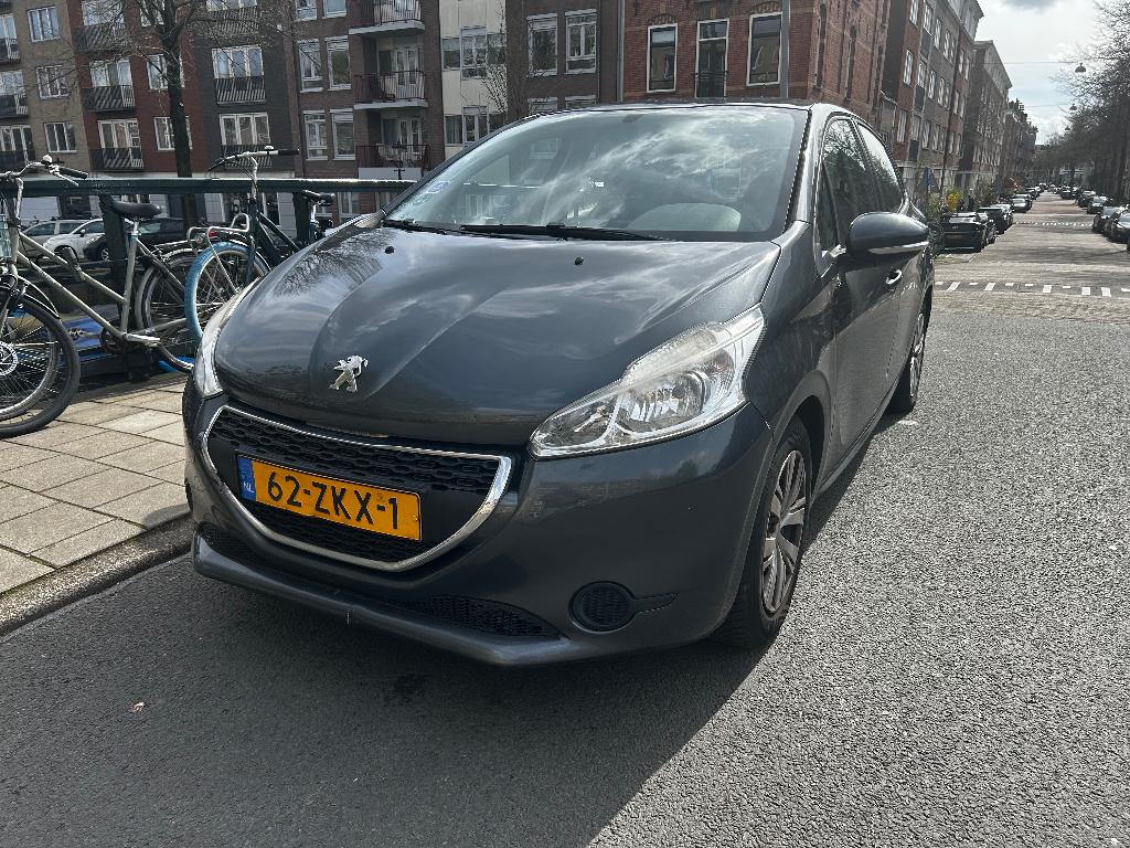 Peugeot 208 1.2 VTi 82PK 5D (102g) 2012 Grijs, Auto's, Voorwielaandrijving, Stof, 31 €/maand, 1199 cc