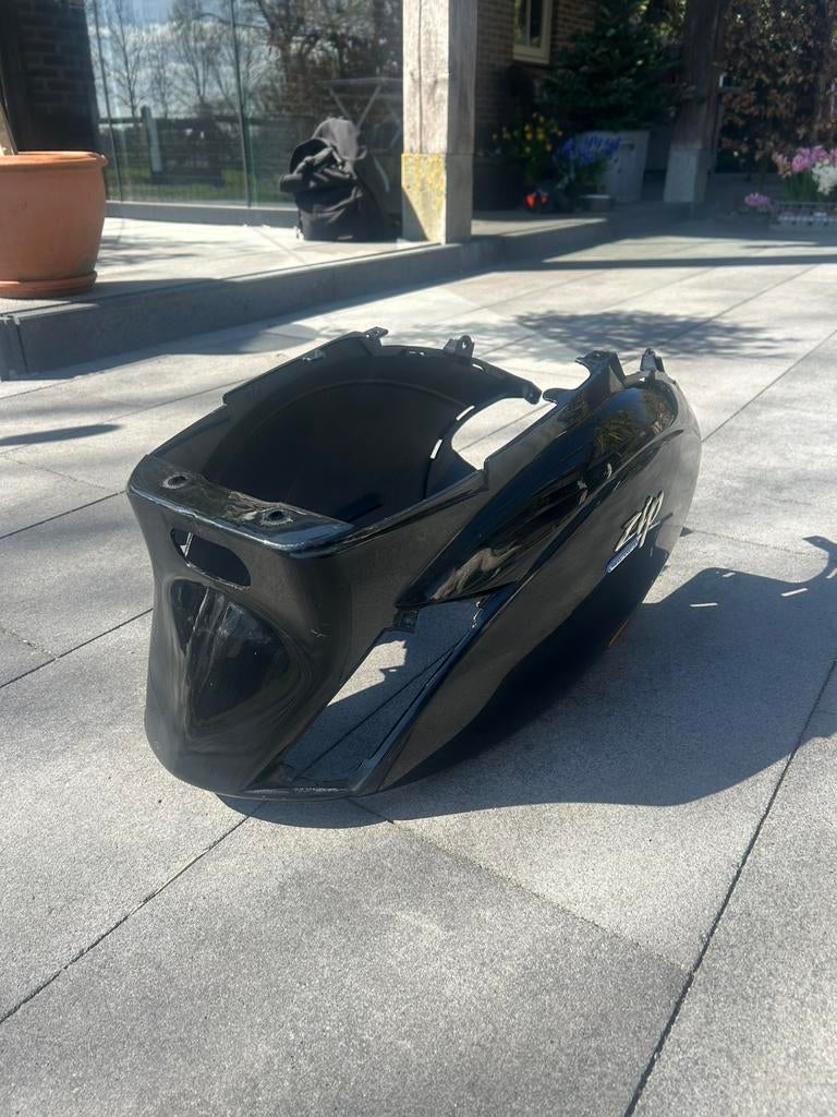 Zip - zijkap / achterkap - glans zwart, Ophalen of Verzenden, Gebruikt, Kap, Piaggio