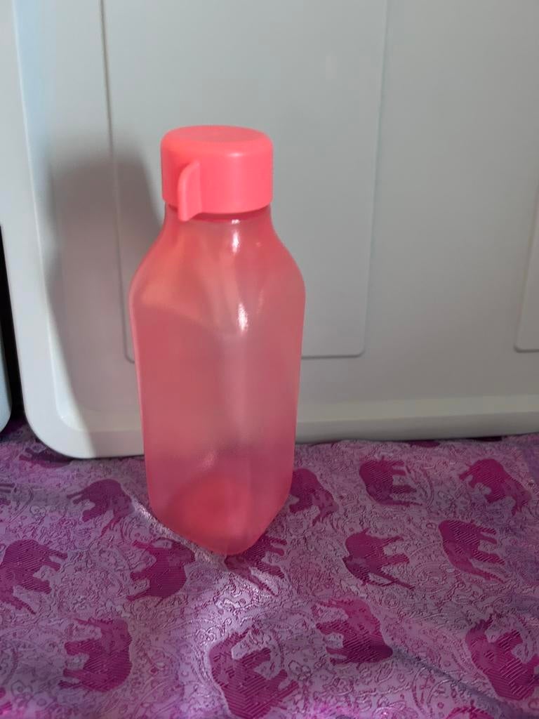 Tupperware fles 500ml, Ophalen of Verzenden, Zo goed als nieuw, Rood, Overige typen